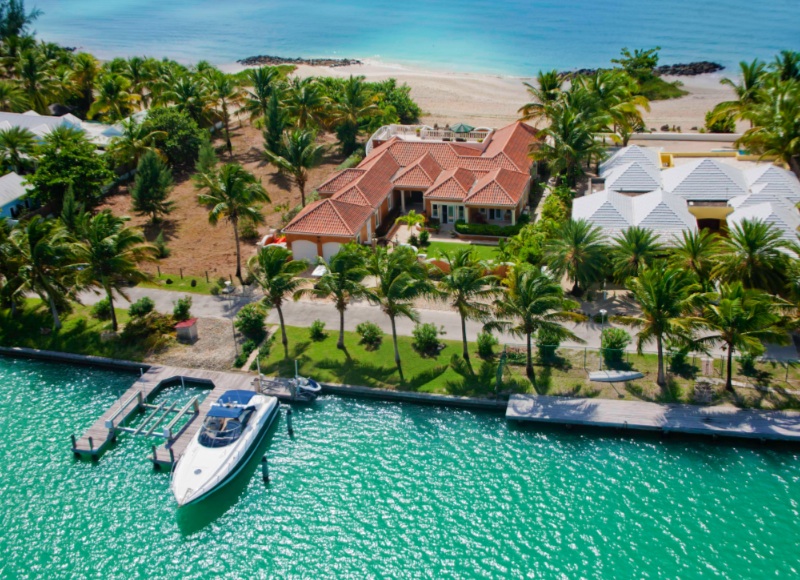 Luxury Beachfront Villa in Antigua, West Indies